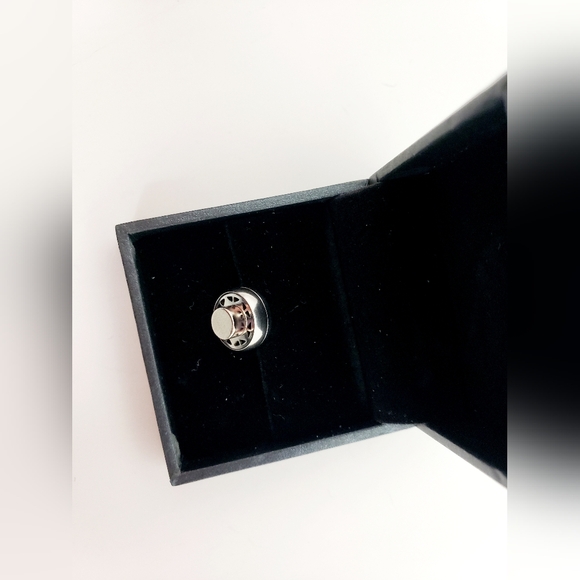 Aromatherapy Diffuser - Magnetic - Picture 2 of 7